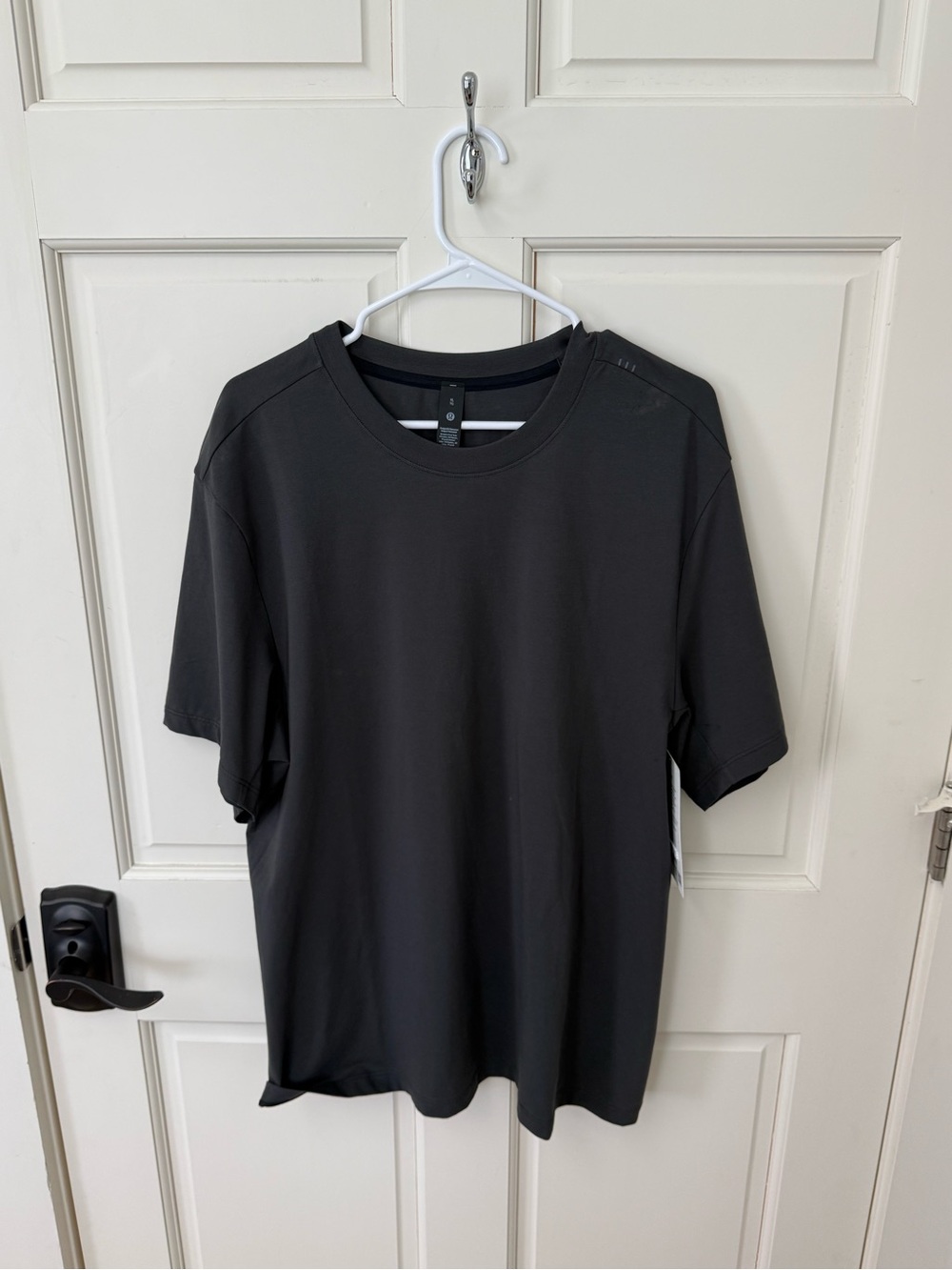 lululemon athletica Men's charcoal grey Crew Neck T-Shirt